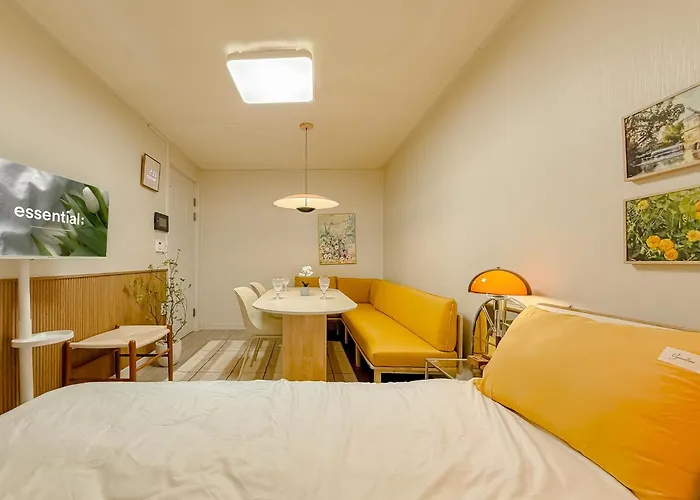 Apartment Cheongnyangni Station, Near Hongdae, Itaewon, Tower30분